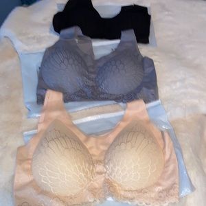 NWOT/Beautiful easy-wear bras